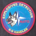 15.  Dresseur de l'OTAN en detection d'explosifs